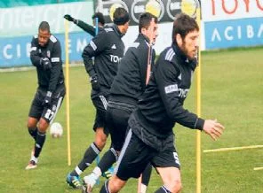 Beşiktaş ile yolları resmen ayrıldı