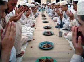 Çin''de ilk iftar heyecanı