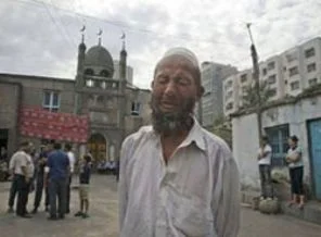 Çin Uygurların Ramazan manilerini de yasakladı