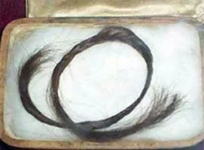Efendimiz (sav)'in saçı bulundu