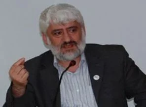 Esed, Nusayri bölgesine kaçmış olabilir