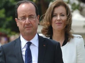 Hollande: Tuğgeneral Tlas Fransa'da