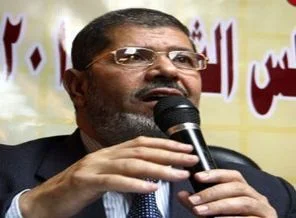 İhsanoğlu'ndan Mursi'ye ziyaret