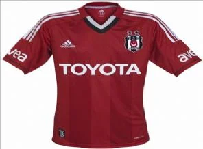 İşte Beşiktaş'ın kırmızı forması