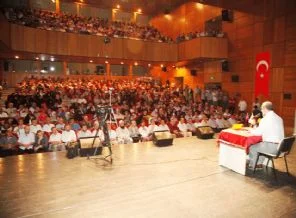 'Kıblegah Evler' Rize Konferansı Yapıldı