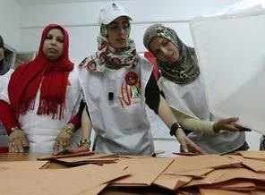 Libya'da oyların sayımına başlandı