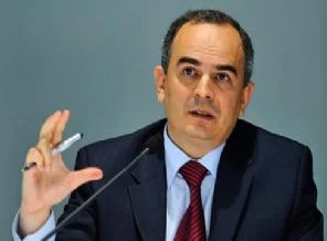Merkez, bankaları faiz sopasıyla yönetiyor