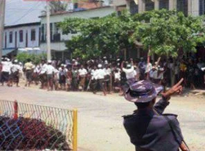Myanmar'da soruşturma: 30 tutuklu
