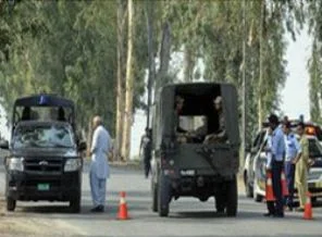 Pakistan'da polis lojmanına saldırı