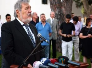 Prof. Dr. İlber Ortaylı ayrıldı