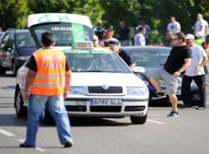 Şimdi de taksiciler eylem yaptı