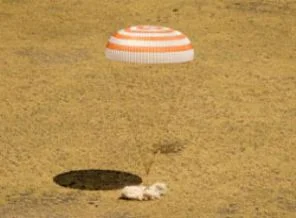 Soyuz Dünya'ya döndü