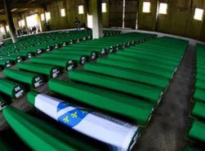 Srebrenitsa soykırımının 17. yıldönümü