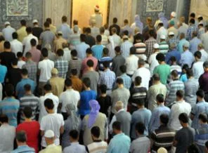 Teravih namazı sırasında yangın