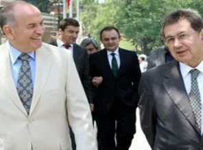 Topbaş: Erken yerel seçim doğru bir karar