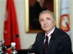 Ünal Aysal: Her an İstanbul'a gelebilir