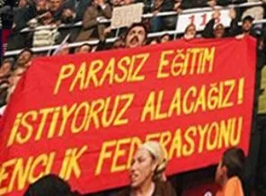 Üniversitelerde 12 Eylül yasakları kalkıyor