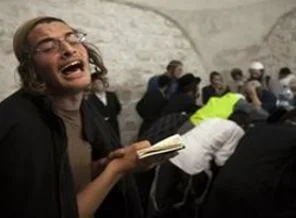 Yahudilerden Hz.Yusuf'un kabrine baskın