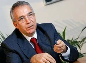 'Yazma kimse bilmesin' diyen patronu da yazdı