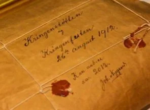 100 yıldır açılmayan paket için son gün