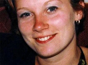 12 yıl önce öldürülen kızının katilini arıyor