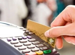 Bankalar kart aidatı için lobiye başladı