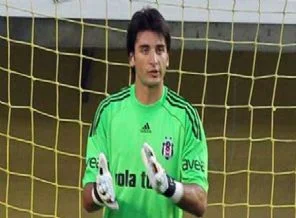 Beşiktaş, Cenk Gönen'in sözleşmesini yeniledi