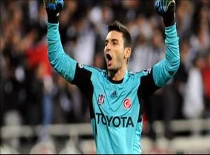 Cenk sözleşme yeniledi