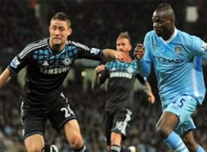 Chelsea'yi Torres ve Hazard uçurdu