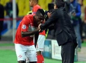 Emenike'den geceye damgasını vuran kare!