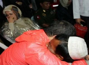 Emine Erdoğan Arakanlılara hüngür hüngür ağladı