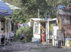 Fransa'da Roman kampları dağıtılyor