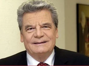 Gauck'tan aşırı sağcılara mesaj