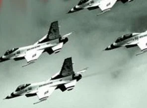 Halep savaş uçakları ile vuruluyor