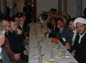 İsveç Parlementosu'nda ezanlı iftar yemeği