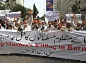 Malezya'da Burma Müslümanlarına yardım