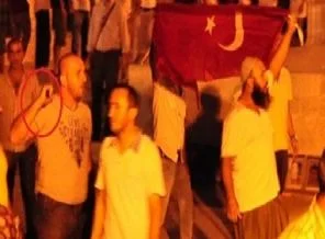 Mazlumder Roboski yürüyüşüne satırla saldırdılar