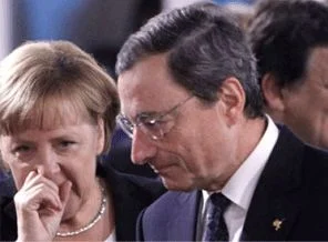Merkel'den Draghi'ye destek