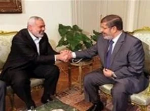 Mursi, Heniyye'nin bayramını kutladı