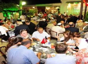 Musevi cemaati iftar yemeği verdi