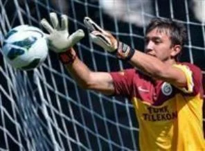 Muslera gidiyor!
