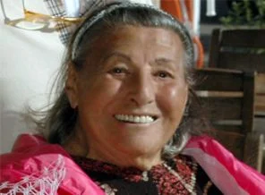 Müzeyyen Senar'ın solunum sıkıntısı var