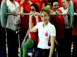 Nazmiye Muslu dünya rekoru kırdı!