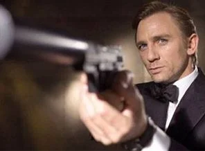 Örtülü ödenekle James Bond partisi