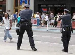 Polis'ten vatandaşa 12 kurşun!