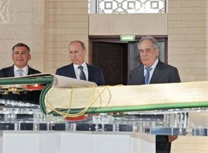 Putin'den trajikomik ziyaret!