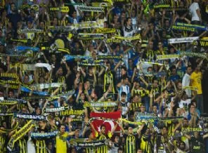 Rus basını Spartak Moskova'dan çok Fenerli taraftarları yazdı