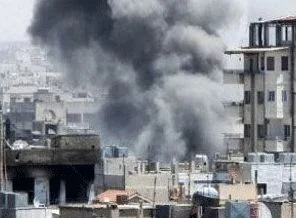 Uçaklar Azez'i bombalamaya devam ediyor
