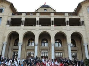 Üniversitede 'mobbing ofisi'