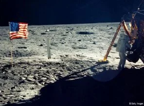 Uzay boşluğunda kayboldu